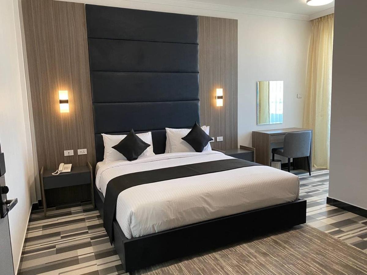 Ecco Modern Guest House Адис Абеба Екстериор снимка